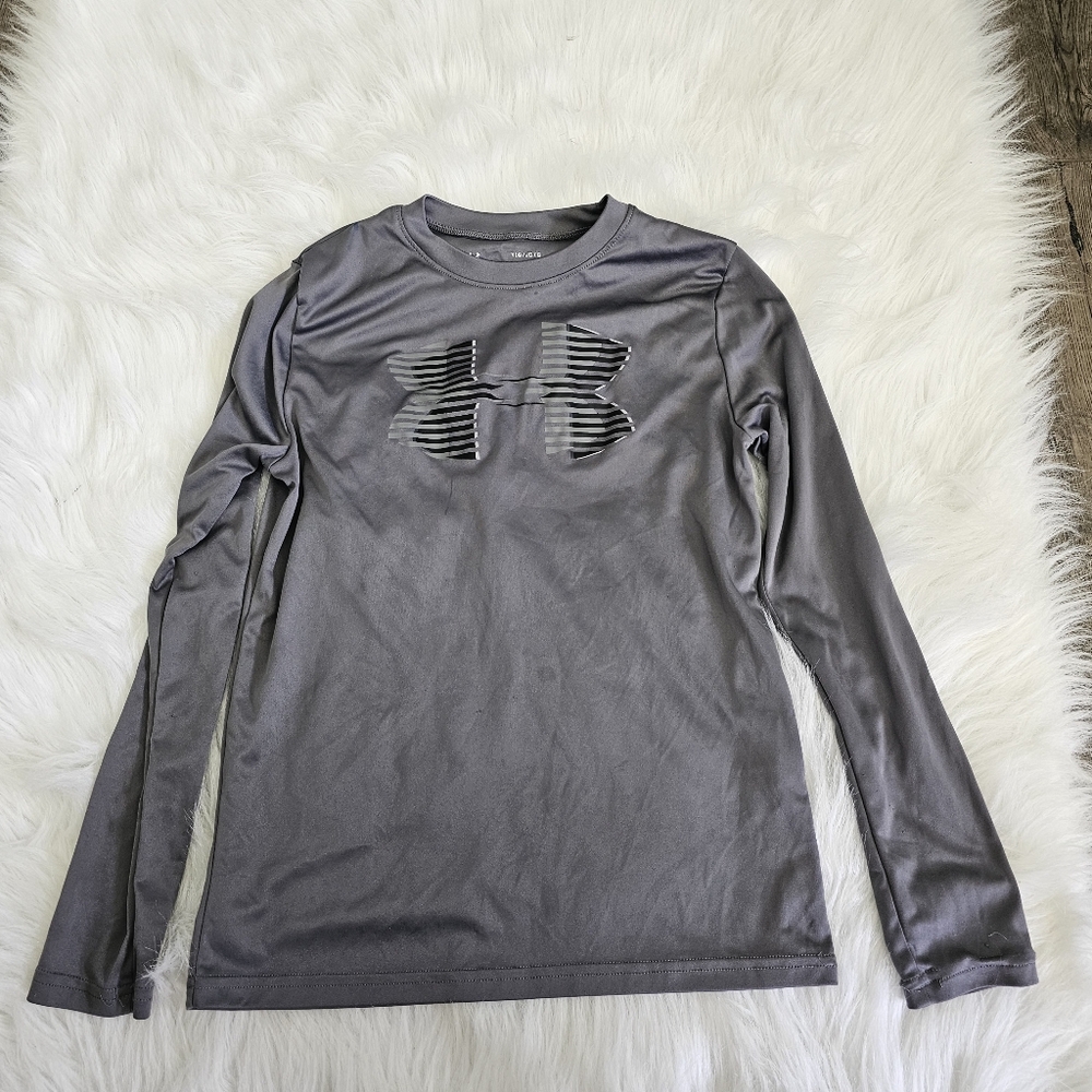 Under Armour long sleeve top size Large